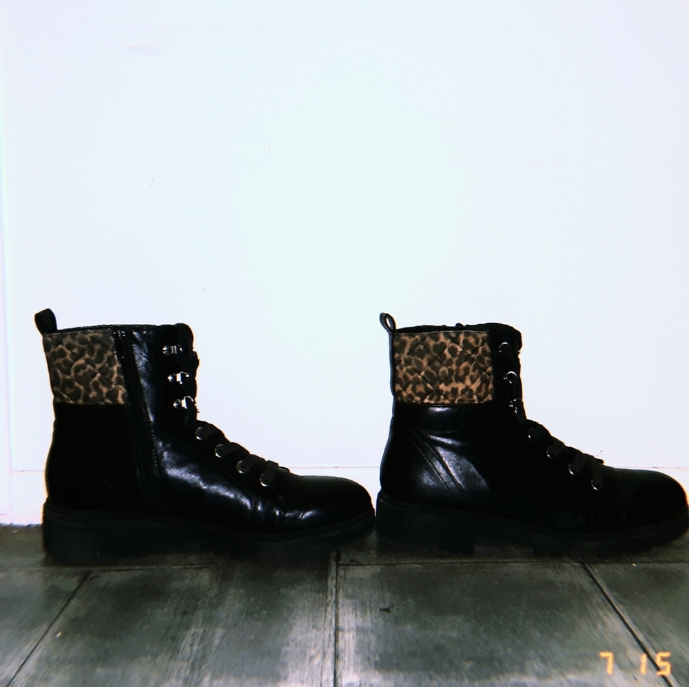 Leapoard print women's black leather boots